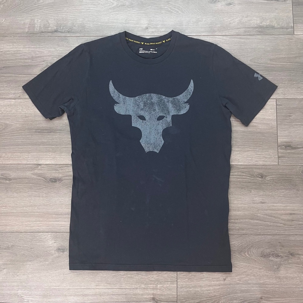 Under Armour Project Rock Brahma Bull Graphic T-Shirt Black Mens Small